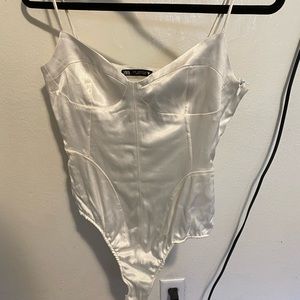 Zara white bodysuit M